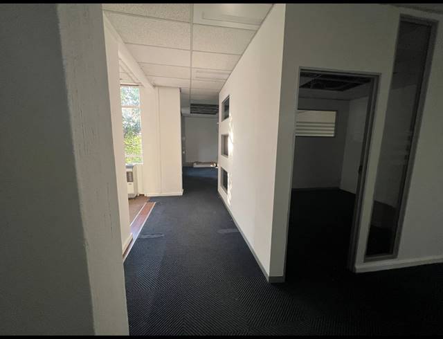 115M² OFFICE TO LET IN ROSEBANK